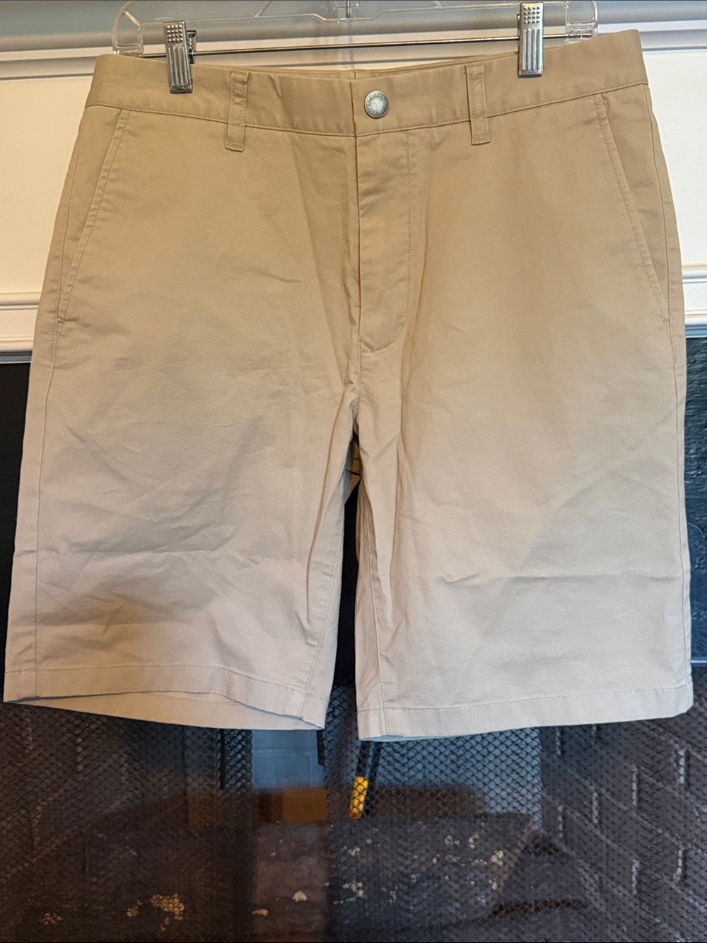 NWOT Bonobos Men's Tan Shorts - Size 32